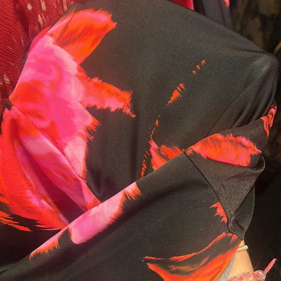 Hola halter-neck printed jumpsuit SIZE: S 🔥 - Picture 4 of 4